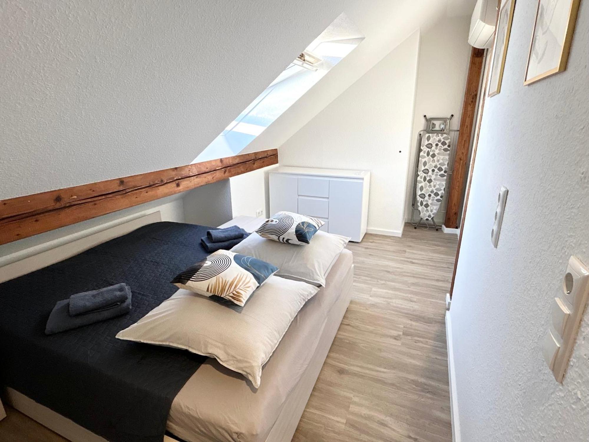 Lgh-Moderne, Ruhige Wohnung, Naehe Zum Flughafen Und Autobahn, 24H-Self-Check-In, Vollausgestattet, Disneyplus, Waschmaschine Langenhagen  Bagian luar foto