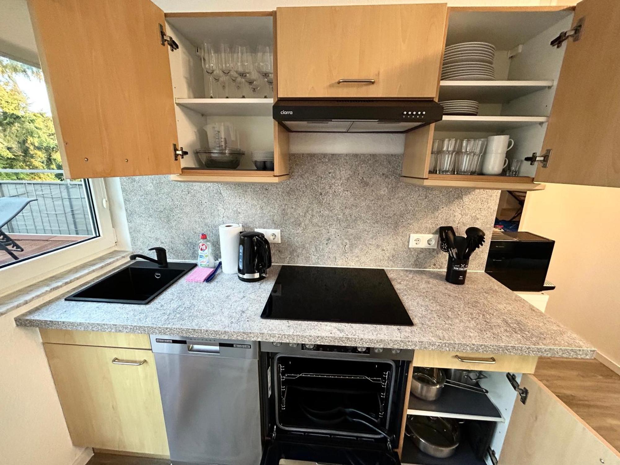 Lgh-Moderne, Ruhige Wohnung, Naehe Zum Flughafen Und Autobahn, 24H-Self-Check-In, Vollausgestattet, Disneyplus, Waschmaschine Langenhagen  Bagian luar foto