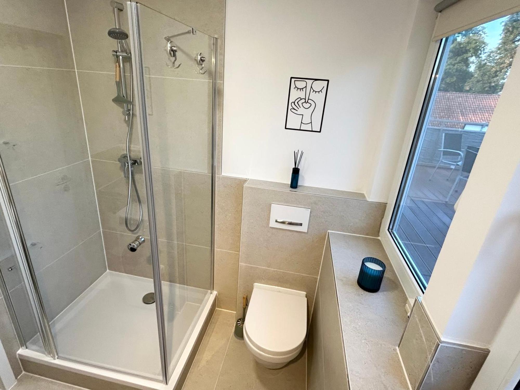 Lgh-Moderne, Ruhige Wohnung, Naehe Zum Flughafen Und Autobahn, 24H-Self-Check-In, Vollausgestattet, Disneyplus, Waschmaschine Langenhagen  Bagian luar foto